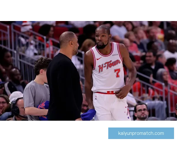 乌度卡盛赞杜兰特历史地位直追乔丹未来有望超越更多传奇巨星