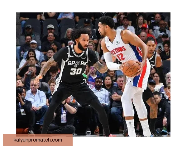 文班亚马：全队团结合作互相支持 我们将继续坚持为球队做出无声贡献